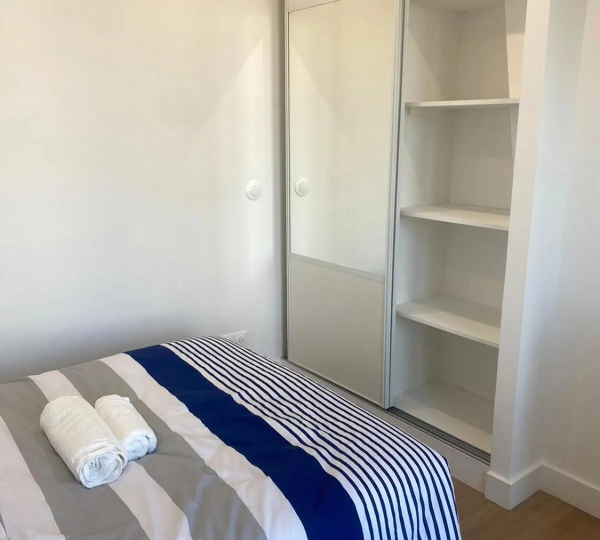 パリLoft De Luxe A Deux Pas Du Pantheonアパートメント アパート